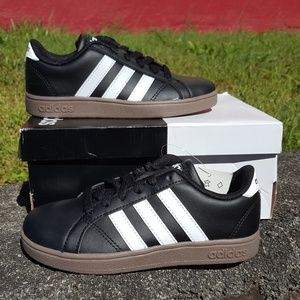 Boys Baseline Adidas